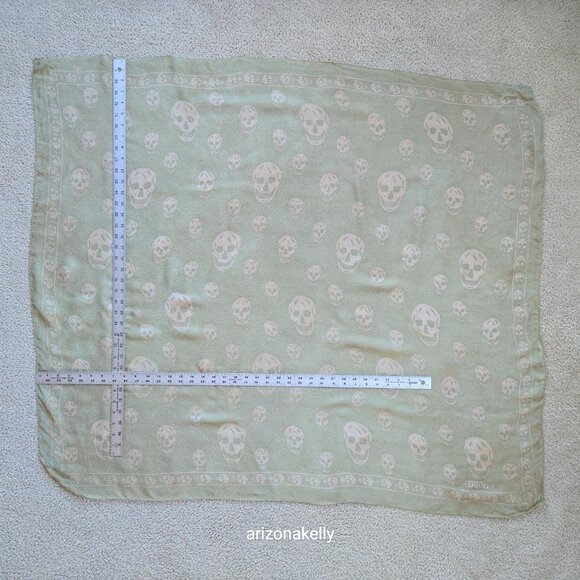 Alexander McQueen Silk Chiffon Classic Skull Scarf Sage Green - Picture 5 of 16